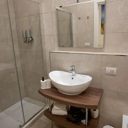 Bed & Breakfast K-home *