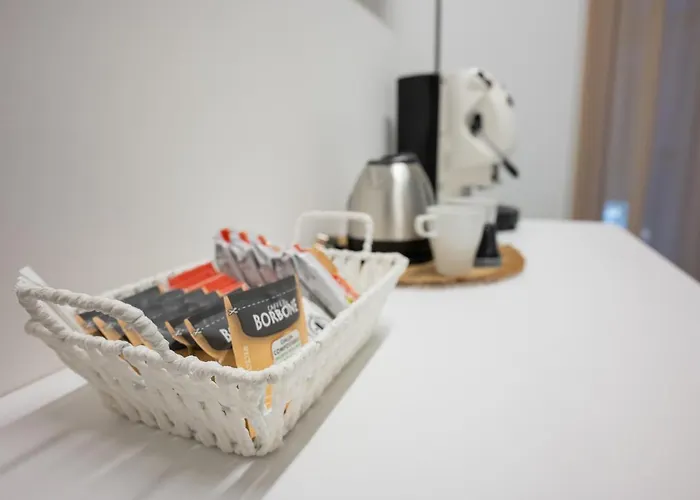 לינה וארוחת בוקר K-home נאפולי